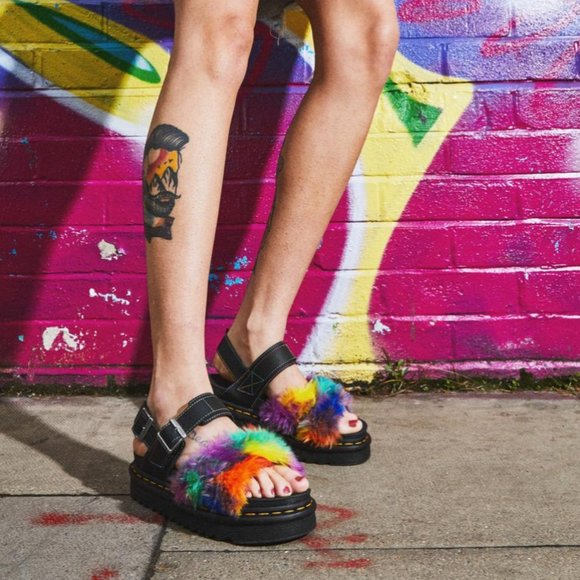 RARE Dr. Martens VOSS II FLUFFY FAUX FUR STRAP SANDALS, UK4/US 6, NIB - Picture 3 of 11
